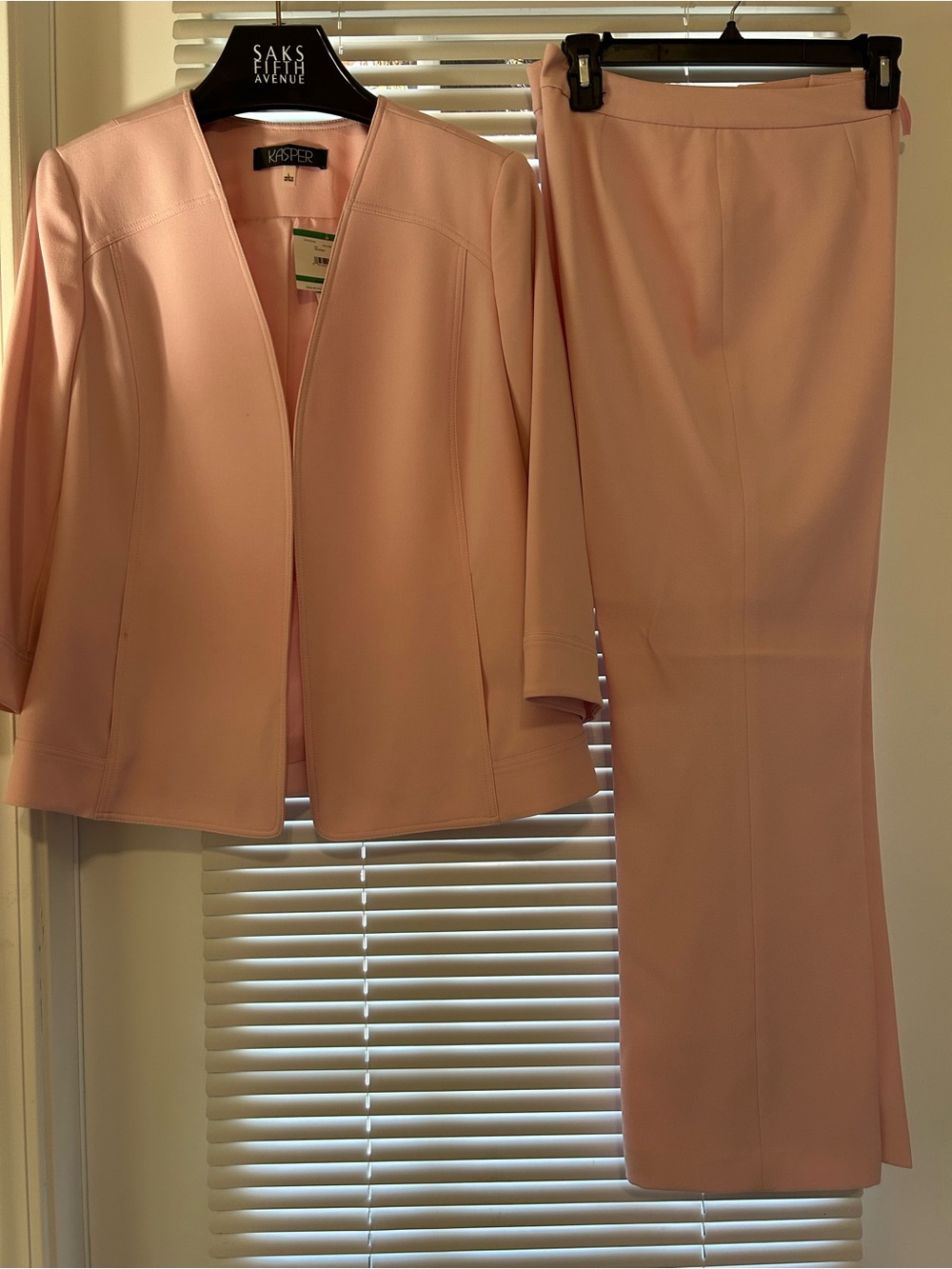 NEW!!! 3-piece Kasper Soft Pink Tailored Women's Suit - Picture 3 of 5